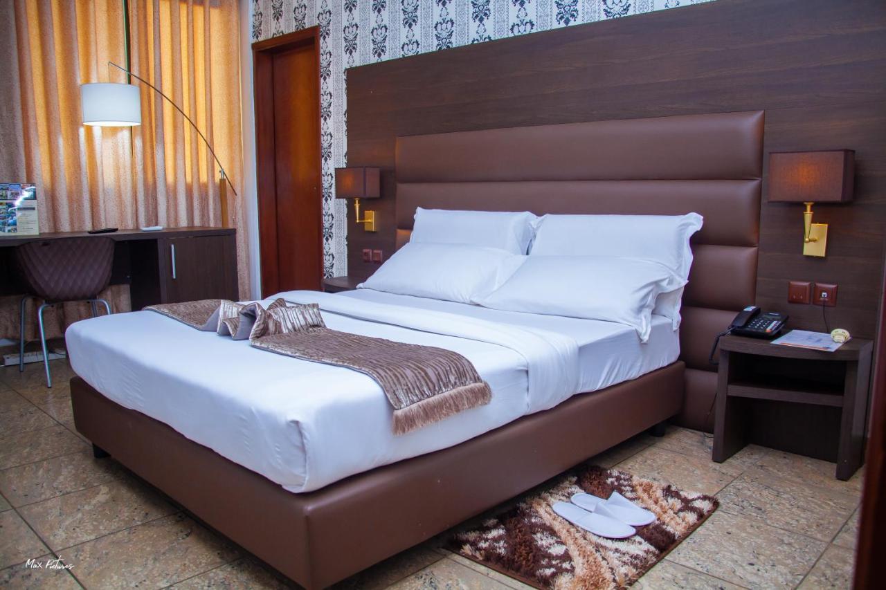 New Heaven Hotel Yaoundé Εξωτερικό φωτογραφία